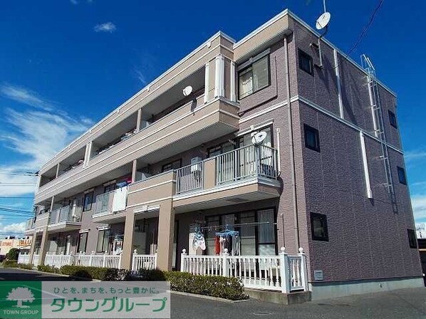 リゼ・クレストの物件外観写真